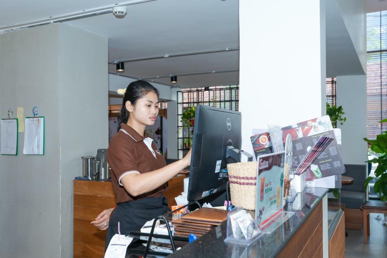 7 Days Premium Hotel Phnom Penh Luaran gambar